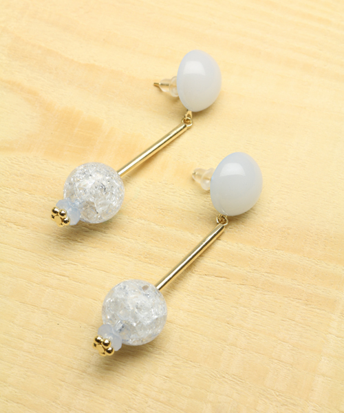 misto accessories（ミストアクセサリーズ）の「HK-PIERCE-03/パステルマーブルピアス（ピアス（両耳用）・レディース・ホワイト/ブルー/ピンク・FREE）」の2枚目の写真