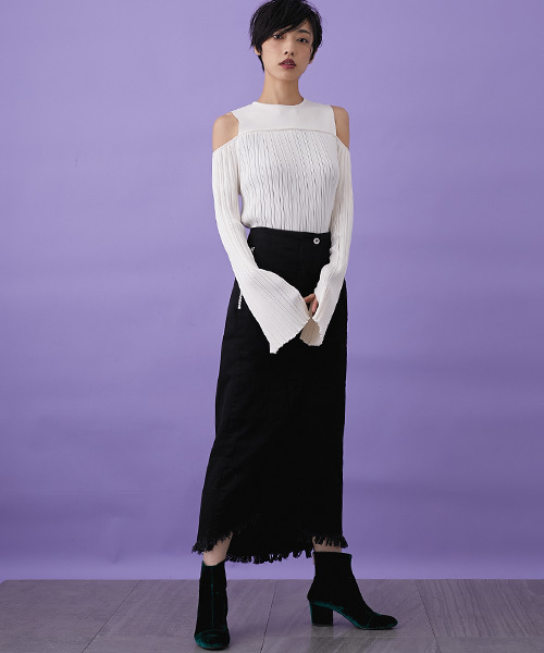 STUDIOUS(ステュディオス)の「ランダムプリーツニットプルオーバー(ニット/セーター・レディース・ブラック/オフホワイト・1)」の19枚目の写真