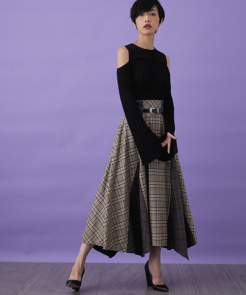 STUDIOUS(ステュディオス)の「ランダムプリーツニットプルオーバー(ニット/セーター・レディース・ブラック/オフホワイト・1)」の20枚目の写真