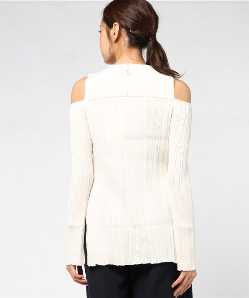 STUDIOUS(ステュディオス)の「ランダムプリーツニットプルオーバー(ニット/セーター・レディース・ブラック/オフホワイト・1)」の7枚目の写真