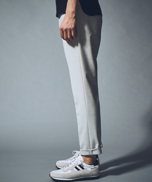 5351 POUR LES HOMMES（ゴーサンゴーイチプールオム）の「オックステーパードスラックス（スラックス・メンズ・ライトグレー/ブラック・44/46/48/50）」の4枚目の写真