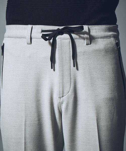 5351 POUR LES HOMMES（ゴーサンゴーイチプールオム）の「オックステーパードスラックス（スラックス・メンズ・ライトグレー/ブラック・44/46/48/50）」の7枚目の写真