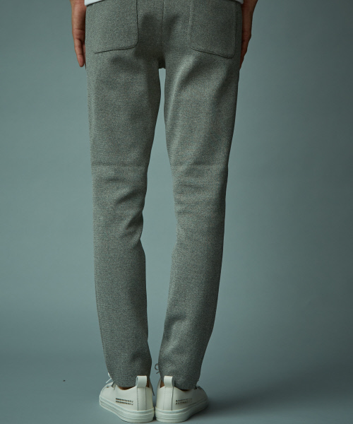 5351 POUR LES HOMMES(ゴーサンゴーイチプールオム)の「ニットライトパンツ(その他パンツ・メンズ・グレー/ブラック・46/48/44)」の9枚目の写真
