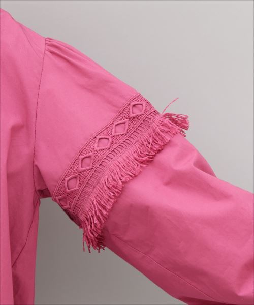 ADAM ET ROPE'(アダムエロペ)の「タイプライターレースギャザースモック(シャツ/ブラウス・レディース・ホワイト/ダークグリーン/ピンク・FREE)」の12枚目の写真