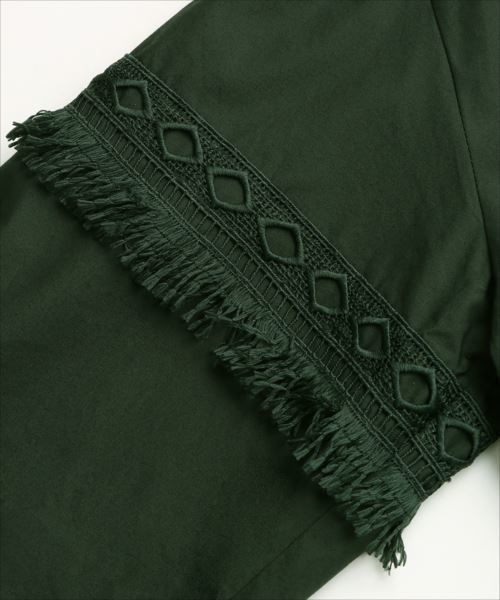 ADAM ET ROPE'(アダムエロペ)の「タイプライターレースギャザースモック(シャツ/ブラウス・レディース・ホワイト/ダークグリーン/ピンク・FREE)」の15枚目の写真