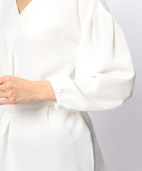 NARACAMICIE（ナラカミーチェ）の「ボリュームスリーブベルト付ブラウス（シャツ/ブラウス・レディース・ホワイト/ネイビー/ピンク・MEDIUM）」の14枚目の写真