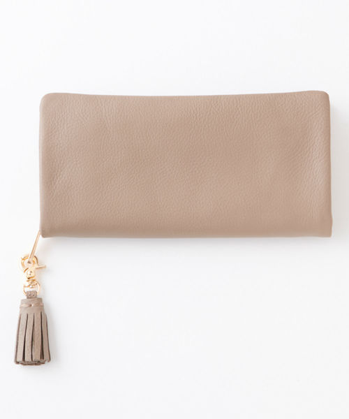 BIRTHDAY BAR（バースデイバー）の「本革 タッセル付き 長財布（財布・レディース・ブラック/ベージュ/ネイビー/レッド/キャメル/ゴールド/シルバー/グレー/ピンク/ブルー/モカ/イエロー/ブルー系その他7/スモークピンク/サックスブルー/レモンイエロー/ベージュ系/グリーン/ラベンダー・フリー）」の5枚目の写真
