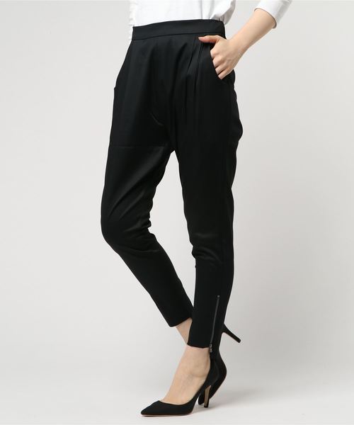 OURET（オーレット）の「OURET (オーレット) 裾ZIPパンツ