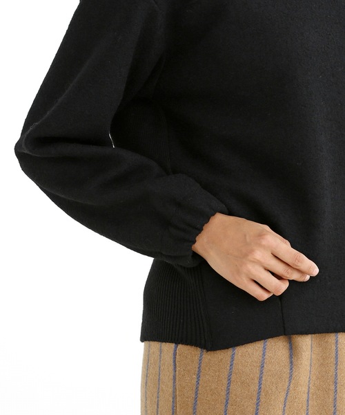 Munich（ミューニック）の「ブークレー×ウールジャージーラウンドネックプルオーバー（ニット/セーター・レディース・ブラック/グレー/ライトベージュ・FREE）」の7枚目の写真