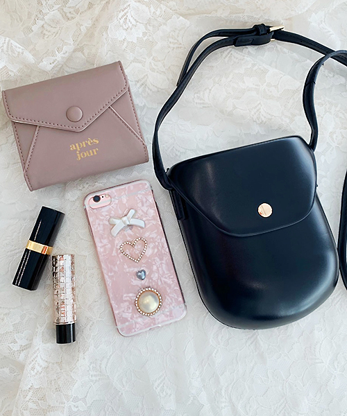 apres jour(アプレジュール)の「【apres jour×ARIAZ】フェイクレザーミニポシェット(ショルダーバッグ・レディース・ブラック/ダークブラウン/ベージュ/アイボリー・FREE)」の3枚目の写真