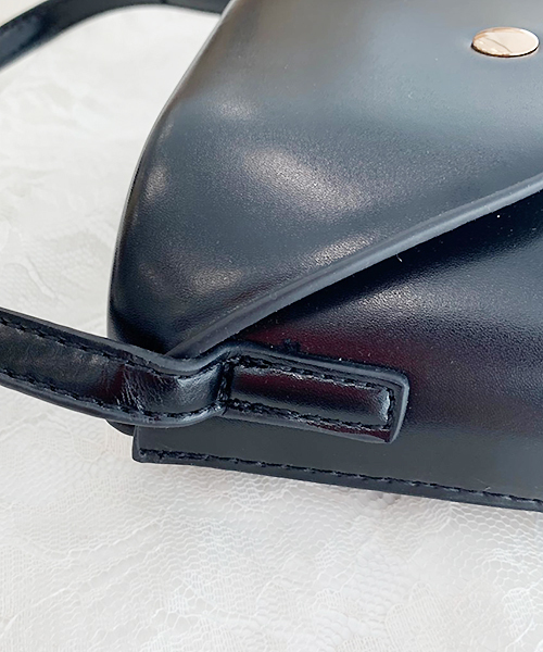 apres jour(アプレジュール)の「【apres jour×ARIAZ】フェイクレザーミニポシェット(ショルダーバッグ・レディース・ブラック/ダークブラウン/ベージュ/アイボリー・FREE)」の14枚目の写真