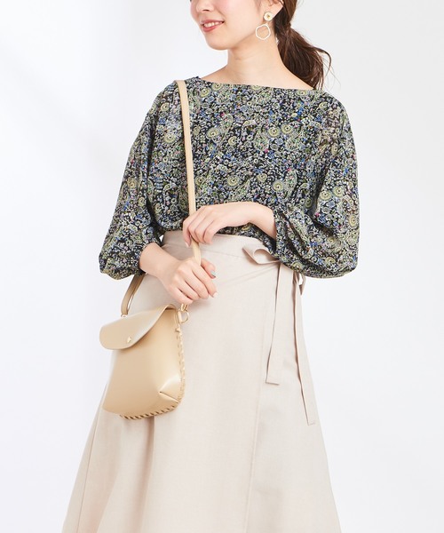 natural couture(ナチュラルクチュール)の「ペイズリー柄カシュクールブラウス(シャツ/ブラウス・レディース・オフホワイト/ブラック/ベージュ・FREE)」の10枚目の写真