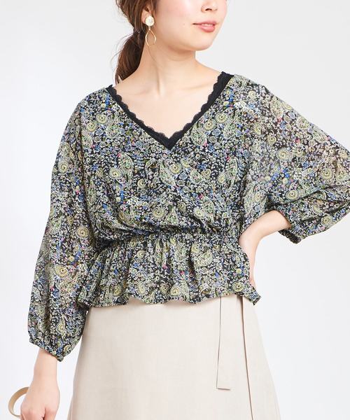 natural couture(ナチュラルクチュール)の「ペイズリー柄カシュクールブラウス(シャツ/ブラウス・レディース・オフホワイト/ブラック/ベージュ・FREE)」の13枚目の写真