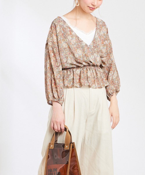 natural couture(ナチュラルクチュール)の「ペイズリー柄カシュクールブラウス(シャツ/ブラウス・レディース・オフホワイト/ブラック/ベージュ・FREE)」の18枚目の写真