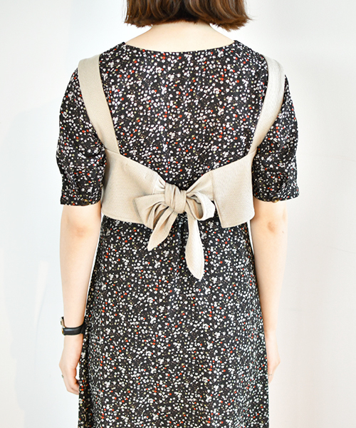 PairPair（ペアペア）の「バックリボンビスチェ（ベスト・レディース・ベージュ/ライトブラウン/モカ・FREE）」の17枚目の写真