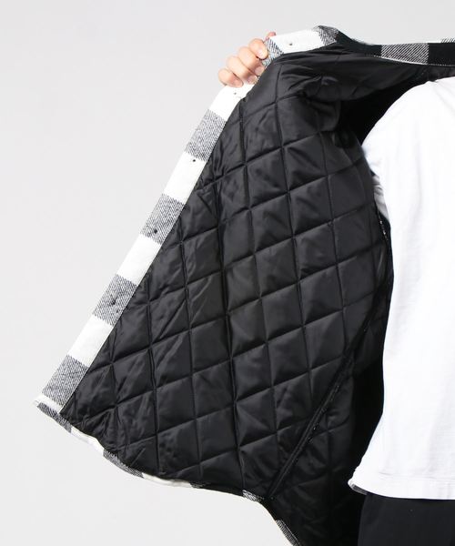 WEGO（ウィゴー）の「WEGO/チェックビッグシルエットCPOシャツジャケット（シャツ/ブラウス・メンズ・ホワイト系その他2/レッド系その他2・MEDIUM/LARGE）」の3枚目の写真