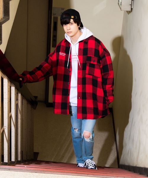 WEGO（ウィゴー）の「WEGO/チェックビッグシルエットCPOシャツジャケット（シャツ/ブラウス・メンズ・ホワイト系その他2/レッド系その他2・MEDIUM/LARGE）」の17枚目の写真