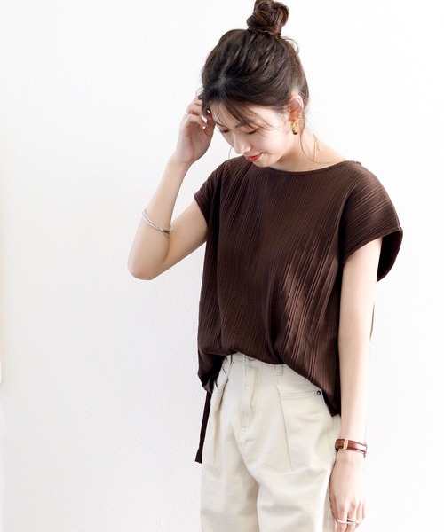 classicalelf(クラシカルエルフ)の「さらり柔らか。ランダムリブフレンチボートネック半袖Tシャツ(Tシャツ/カットソー・レディース・ホワイト/ブラック/ベージュ/ブラウン/チャコール/グレイッシュベージュ・MEDIUM/LARGE/X-LARGE/XX-LARGE/SMALL)」の19枚目の写真