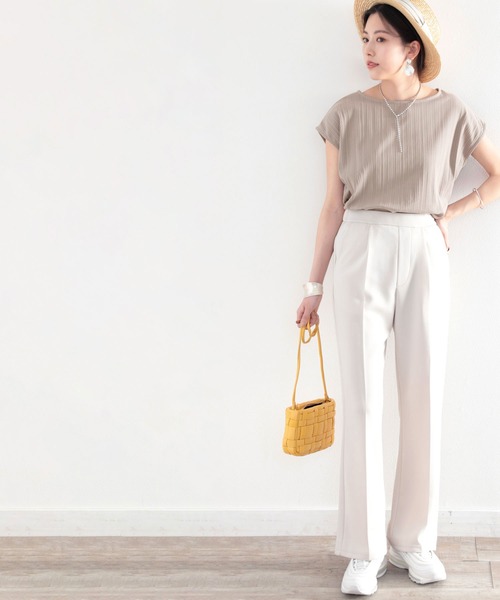 classicalelf(クラシカルエルフ)の「さらり柔らか。ランダムリブフレンチボートネック半袖Tシャツ(Tシャツ/カットソー・レディース・ホワイト/ブラック/ベージュ/ブラウン/チャコール/グレイッシュベージュ・MEDIUM/LARGE/X-LARGE/XX-LARGE/SMALL)」の9枚目の写真