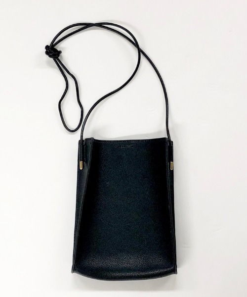 archives（アルシーヴ）の「スクエアミニショルダーバッグ（ショルダーバッグ・レディース・ホワイト/ブラック/ベージュ・MEDIUM）」の5枚目の写真