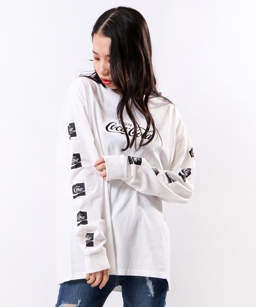 セール Power To The People Coca Cola ダブルネーム コカ コーラ コラボ 袖プリント長袖tシャツ Tシャツ カットソー Power To The People パワートゥーザピープル のファッション通販 Zozotown