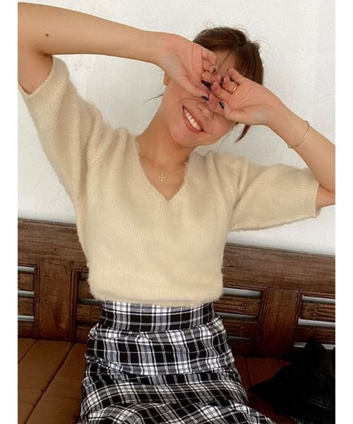 RESEXXY（リゼクシー）の「【IS】モヘア風ニットトップス（ニット/セーター・レディース・ブラック/ブラウン/オフホワイト・FREE）」の2枚目の写真