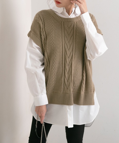 Newlyme(ニューリーミー)の「ケーブルニットベストレイヤードシャツ【R】(ニット/セーター・レディース・ブラウン/パープル/ベージュ/ブラック・M-L)」の6枚目の写真