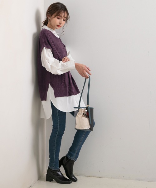 Newlyme(ニューリーミー)の「ケーブルニットベストレイヤードシャツ【R】(ニット/セーター・レディース・ブラウン/パープル/ベージュ/ブラック・M-L)」の22枚目の写真