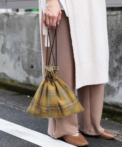 reca（レカ）の「チェック柄 巾着バッグ（ショルダーバッグ・レディース・ブルー/イエロー・ONE SIZE）」の16枚目の写真