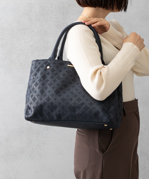Daily russetデイリーラシット フェイクレザー型押し仕分2wayトート Daily russet（デイリー ラシット）の「フェイクレザー型押し