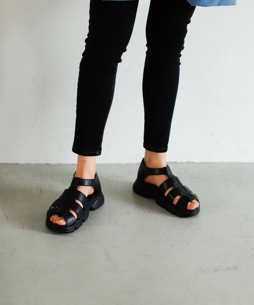 Auntie Rosa Holiday（アンティローザホリデー）の「グルカスニーカーサンダル（サンダル・レディース・ホワイト/ブラック・SMALL/MEDIUM/LARGE）」の7枚目の写真