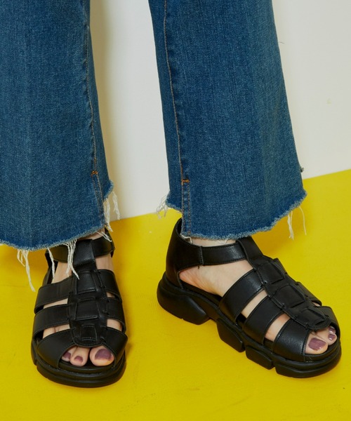 Auntie Rosa Holiday（アンティローザホリデー）の「グルカスニーカーサンダル（サンダル・レディース・ホワイト/ブラック・SMALL/MEDIUM/LARGE）」の9枚目の写真