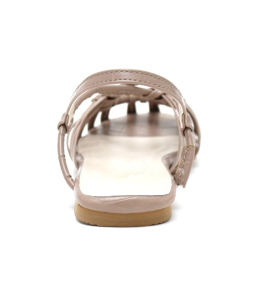 SOROTTO(ソロット)の「【ママとお揃い】メニ―ストラップのノットデザインラウンドトゥサンダル(サンダル・キッズ・ホワイト/ブラック/オリーブ/モカ・22.0cm/19.0cm/20.0cm/21.0cm)」の14枚目の写真