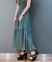 ◆クロスストラップスクエアプラットサンダル