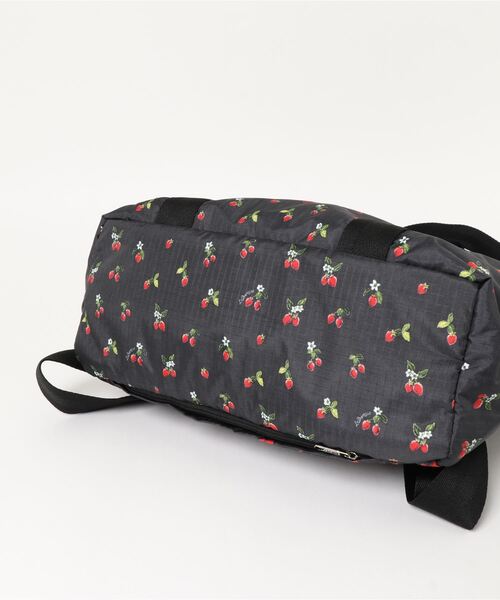 レスポートサック　 リュック　 いちご柄　 バックパック LeSportsac（レスポートサック）の「DOUBLE TROUBLE BACKPACK