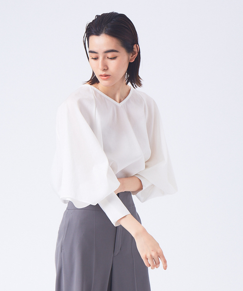 qualite（カリテ）の「フレアースリーブブラウス（シャツ/ブラウス・レディース・ホワイト/スミクロ・38）」の2枚目の写真