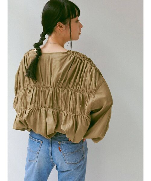 Ungrid（アングリッド）の「リネン混ギャザーブラウス（シャツ/ブラウス・レディース・ブラック/オフホワイト/モカ・FREE）」の16枚目の写真