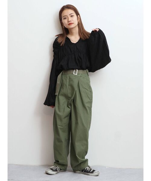 Ungrid（アングリッド）の「リネン混ギャザーブラウス（シャツ/ブラウス・レディース・ブラック/オフホワイト/モカ・FREE）」の13枚目の写真