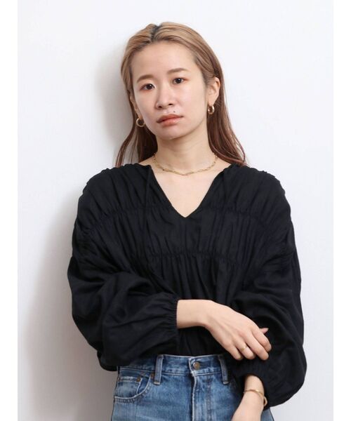 Ungrid（アングリッド）の「リネン混ギャザーブラウス（シャツ/ブラウス・レディース・ブラック/オフホワイト/モカ・FREE）」の10枚目の写真