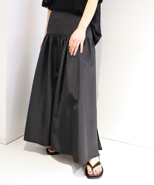 TAFFETA スカート