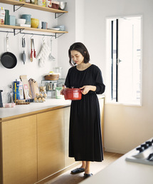 URBAN RESEARCH | 【在宅ワーカーが開発】カップ付きウエストギャザーワンピース(ワンピース)