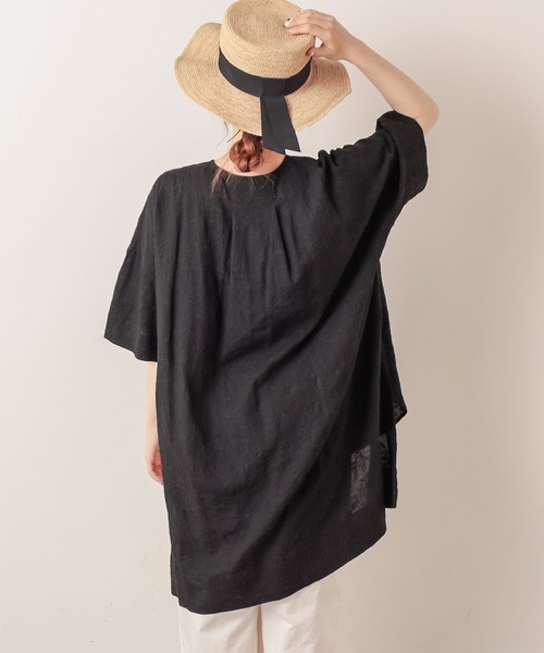 PUAL CE CIN（ピュアルセシン）の「レーヨンリネン 大花刺繍ブラウス 
