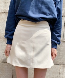 at12:03（アットイチニーゼロサン）の「ハイウエスト台形スカパン（スカート）」