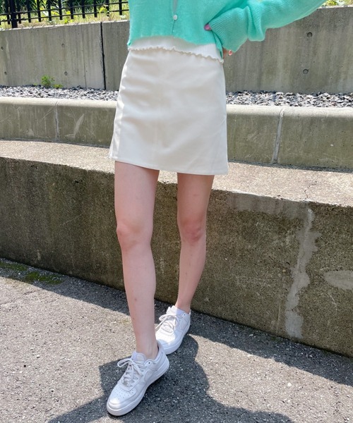 at12:03（アットイチニーゼロサン）の「ハイウエスト台形スカパン（スカート・レディース・ブラック/イエロー/ブルー/アイボリー・M）」の10枚目の写真