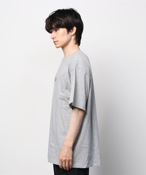 A6OVE(アヴォブ)の「ORIGIN LOGO TEE(Tシャツ/カットソー・メンズ・グレー/ブラック・M/L/XL)」の9枚目の写真