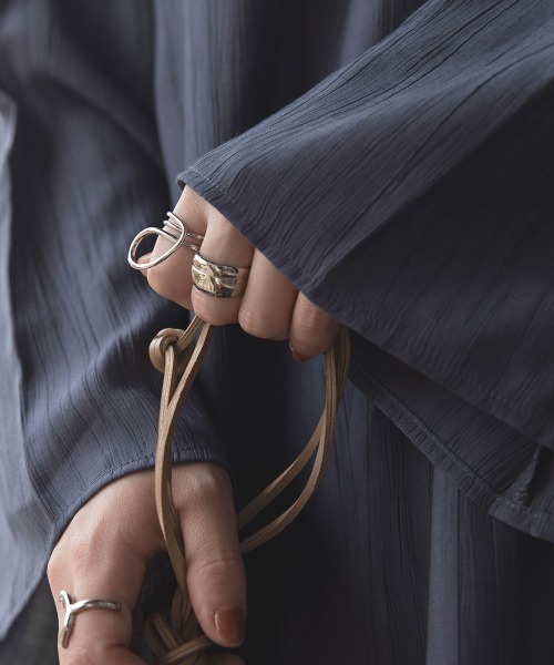 marjour(マージュール)の「WIDE RING(リング・レディース・シルバー/ゴールド・FREE)」の5枚目の写真