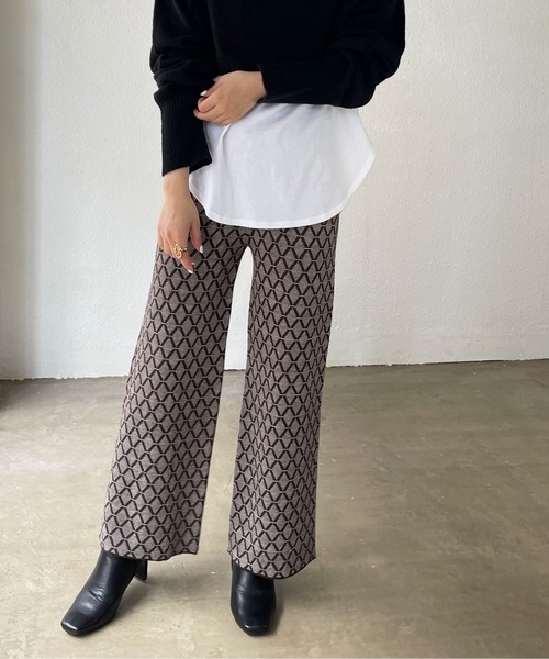 Shelly island（シェリーアイランド）の「幾何学柄ジャガードニットパンツ（その他パンツ・レディース・ベージュ/ブラウン・FREE）」の15枚目の写真