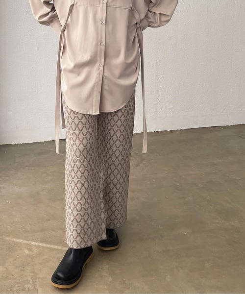 Shelly island（シェリーアイランド）の「幾何学柄ジャガードニットパンツ（その他パンツ・レディース・ベージュ/ブラウン・FREE）」の6枚目の写真