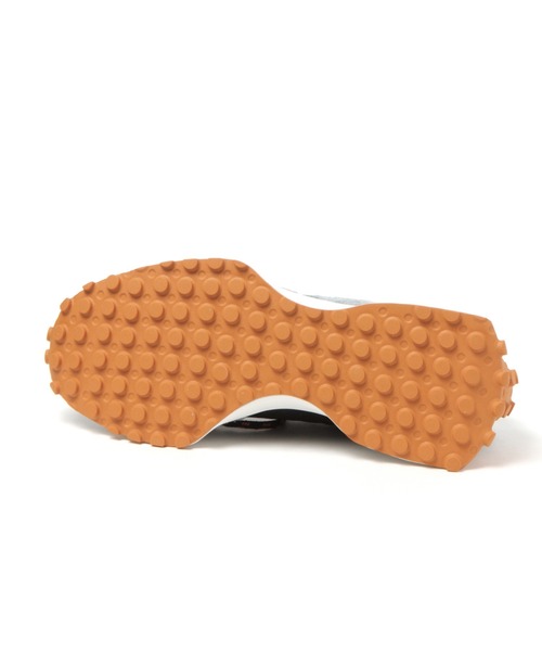 NEW BALANCE（ニューバランス）の「New Balance／MS327 (レディース)　2942495（スニーカー・レディース・ホワイト/ブラック・SMALL/MEDIUM）」の7枚目の写真