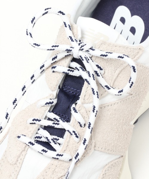 NEW BALANCE（ニューバランス）の「New Balance／MS327 (レディース)　2942495（スニーカー・レディース・ホワイト/ブラック・SMALL/MEDIUM）」の9枚目の写真